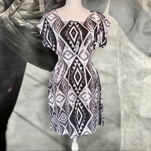 Me Mancii dress, easy care, easy wear, USA qualify made - Picture 1 of 8